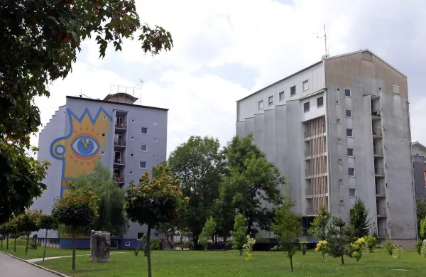 Za subvencionirano bivanje študentov razpisanih 14.531 
subvencij, in sicer 5310 za sprejem  in 9132 za podaljšanje 
bivanja.