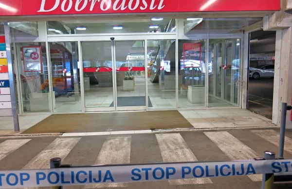 Preiskava kraje bankomata še intenzivno poteka. 