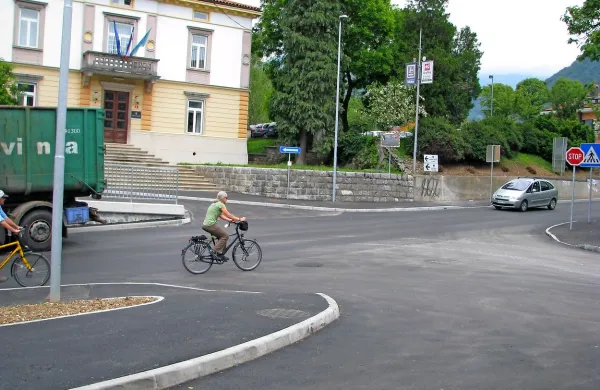 Kolesarske steze ostajajo zapostavljene kljub trajnostno naravnanemu razvoju.
