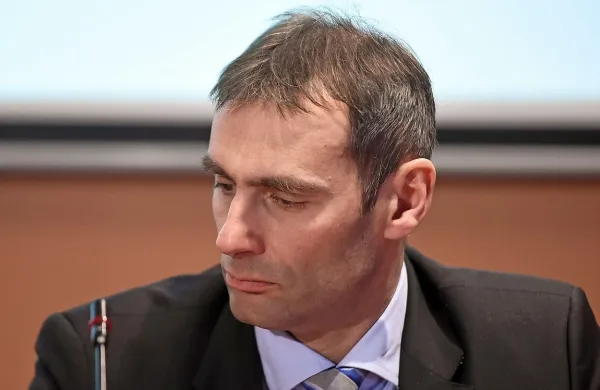 Robert Sever