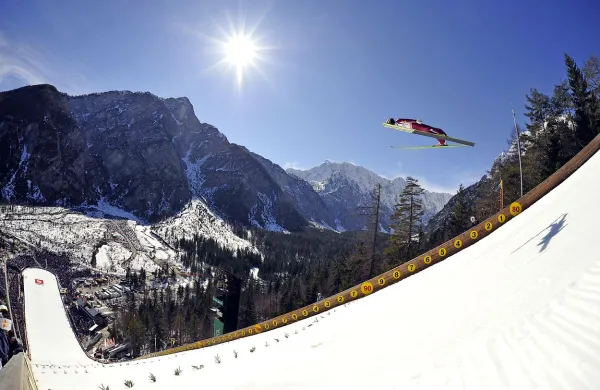 Planica je kandidirala tudi za SP v nordijskih disciplinah leta 
2021, vendar  je bil izbran nemški Oberstdorf.