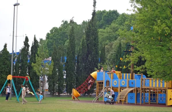 Nova gusarska ladja je pravi magnet za otroke. 