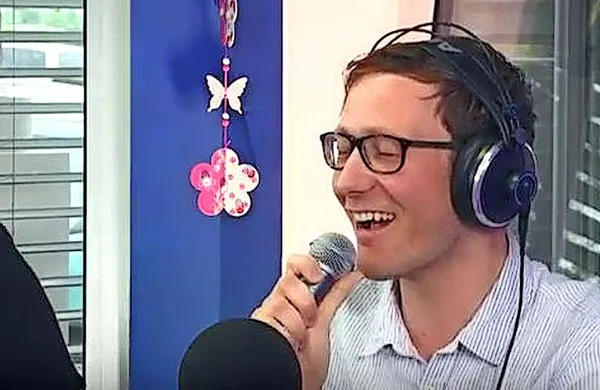 Klemen Slakonja je bil danes gost na radijski postaji Radio 1, 
kjer pa ga je voditelj Damir Avdič postavil na preizkušnjo.