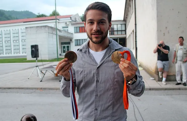 Jan Močnik jo osvojil še drugi naslov košarkarskega prvaka.
