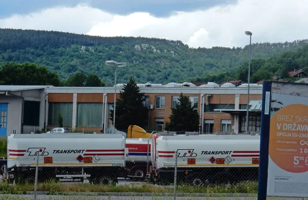 Del dejavnosti TIB Logistike bodo preselili v Postojno.