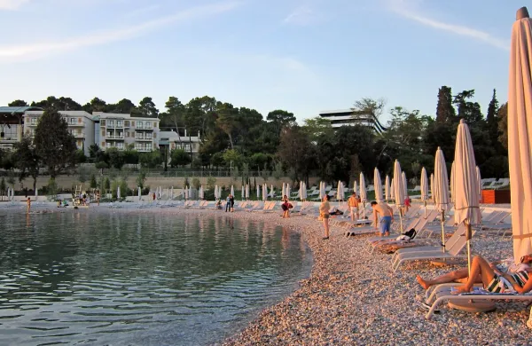 Zavod za javno zdravstvo Istrske županije je v začetku junija 
izvedel ocenjevanje čistoče morja na 209 plažah hrvaške 
Istre.