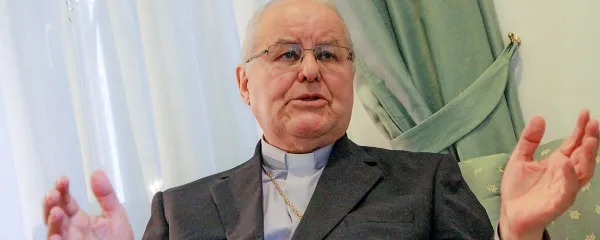 Upokojeni koprski škof  Metod Pirih je maja obrnil 80. list 
življenja.