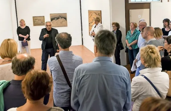  V Pilonovi galeriji v Ajdovščini je kustos Andrej Medved odprl razstavo  Mušič Pregelj Stupica 
-  (ne)dopustnost neke primerjave, pregled  vrhuncev slovenskega modernizma druge 
polovice 20. stoletja v opusih treh vrhunskih umetnikov. Razstavljena dela prihajajo iz 
domačih in tujih zbirk, na ogled pa bodo do 4. septembra.    