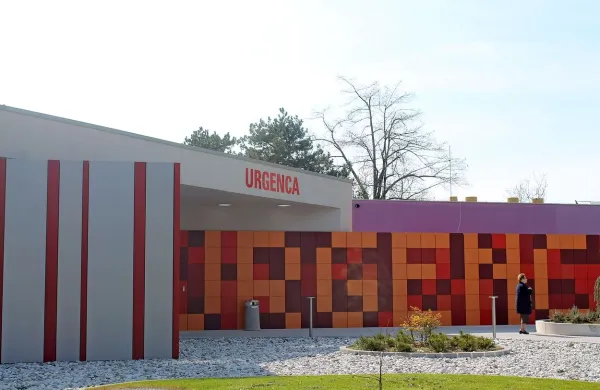 Predvidoma konec meseca bodo znani rezultati internih 
nadzorov v šempetrski urgenci po tem, ko je  marca umrl 
bolnik, ki je namesto kisika dobil dušikov oksidul oziroma 
smejalni plin. 