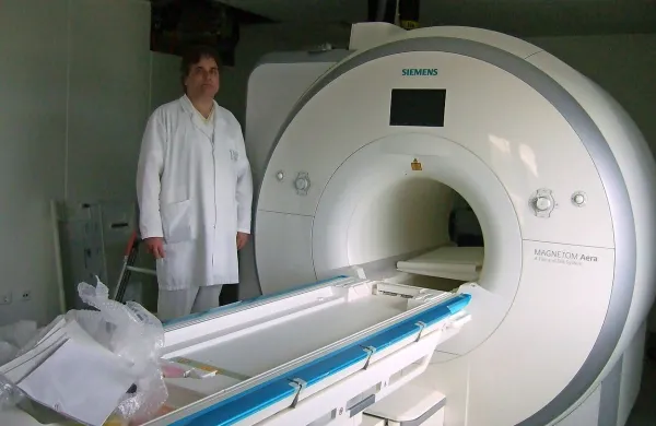 Novi magnet bo zaokrožil možnosti in potrebe po tovrstnih 
slikanjih, pravi vodja radiološke dejavnosti v SBI Branko 
Cvetičanin.  