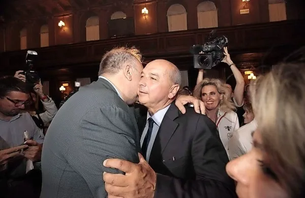 Tržaški Slovenci niso zadovoljni z rezultati nedeljskega drugega kroga županskih volitev v Trstu, kjer je zmagal desnosredinski kandidat, bivši župan Roberto Dipiazza.