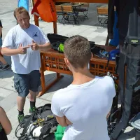 Tehnika navdu&scaron;uje tudi dekleta