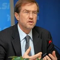 Lojze Peterle