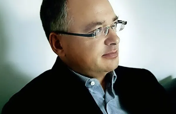 Dr. Dejan Verčič, soustanovitelj in prvi direktor STA 
(1991-1993), je danes profesor in vodja Centra za marketing 
in odnose z javnostmi na Fakulteti za družbene vede v 
Ljubljani.