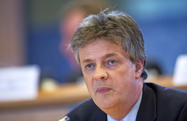 Jonathan Hill