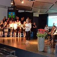 Dežela, kot jo prikazuje pesem