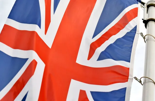 Standard & Poor's znižal bonitetno oceno Veliki Britaniji