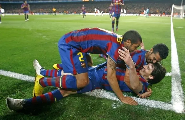 Dani Alves zgoraj