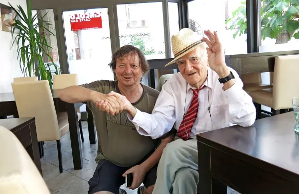 Teddyja Rena, ki bo 11. julija praznoval 90. rojstni dan, bo v Izoli gostil  Drago Mislej Mef. 