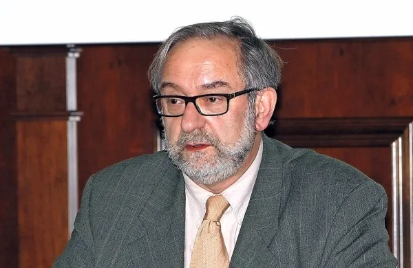Nekdanji sodnik Evropskega sodišča za človekove pravice 
(ESČP) Boštjan M. Zupančič, ki ga je na položaju v Strasbourgu konec maja zamenjal odvetnik Marko Bošnjak, se bo 
s petkom kot svetovalec zaposlil v kabinetu ministra za 
pravosodje Gorana Klemenčiča.
