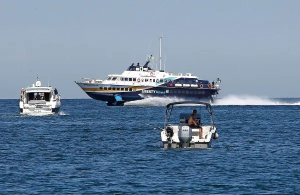 Morska povezava s Trstom in Hrva&scaron;ko