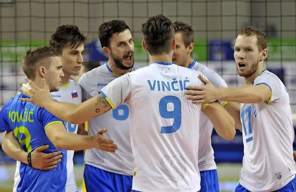 Slovenski odbojkarji se bodo še drugič v petih dneh pomerili 
z Grki.   