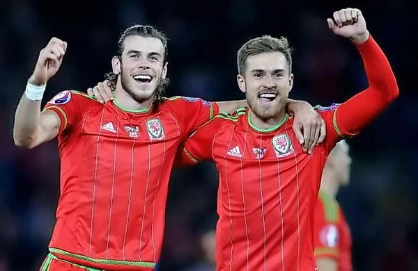 Gareth Bale (levo) in Aaron Ramsey sta glavna valižanska 
aduta.