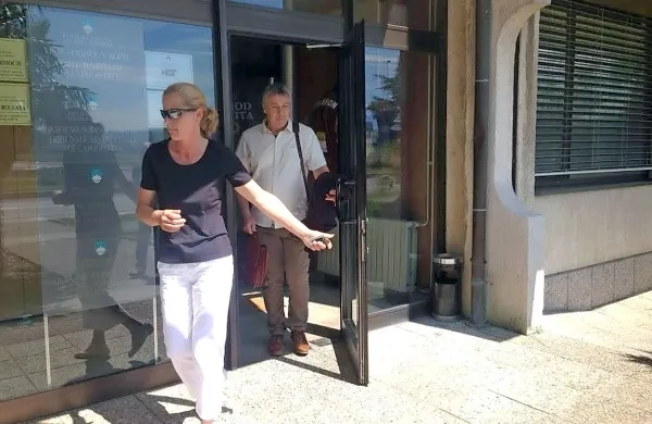 Obtožena Suzana Škrlj pravi, da ji je za storjeno žal.
