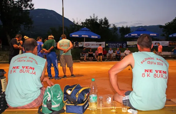 Na Cesti poteka že tradicionalni 24-urni balinarski maraton