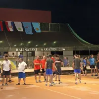 Na Cesti poteka že tradicionalni 24-urni balinarski maraton