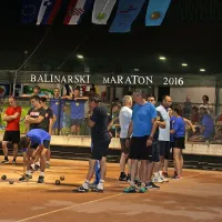 Na Cesti poteka že tradicionalni 24-urni balinarski maraton