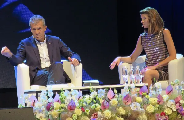 Stojan Petrič je knjigo predstavil pred 700 poslušalci. 