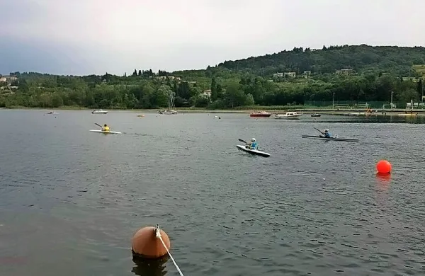 Mirnovoda&scaron;i v kajaka&scaron;kem sprintu