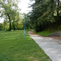  Med tem kamp Korda (za zdaj) sameva.