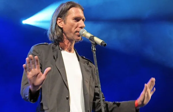 V četrtek je v Ljubljani umrl eden najbolj karizmatičnih 
rockovskih pevcev pri nas in član več glasbenih zasedb 
Bruno Subiotto.