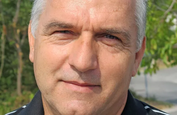 Nevijo Kavrečič.