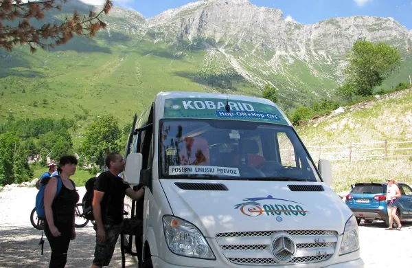 Turistični avtobus pride zelo prav planincem, ki se zjutraj 
odpravijo v gore in se vračajo popoldne. 