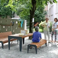 Kotiček Poletne knjižnice ob Hublju so polepšali in preuredili.  