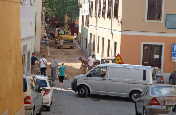 Končujejo z obnovo So&scaron;ke ulice v Kopru