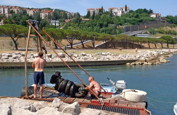 Iz Bada&scaron;evice so potegnili pnevmatike