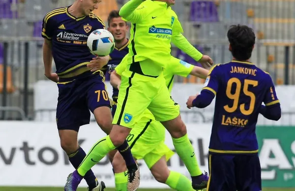 V zadnji medsebojni tekmi v Ljudskem vrtu konec aprila je 
Koper z Mariborom igral neodločeno z 2:2.