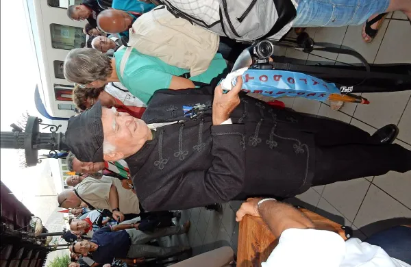 Tudi številni Madžari prihajajo počastit spomin na svoje 
prednike, ki so se bojevali (in mnogi umrli) na Goriškem.    