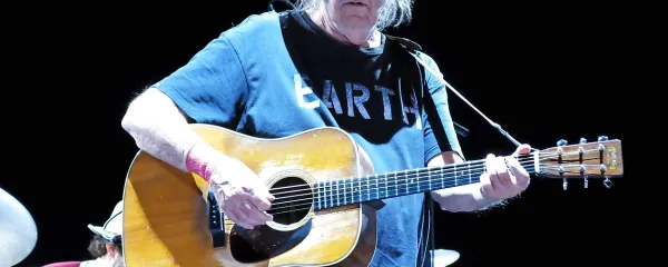 Neil Young, rocker in okoljski aktivist.