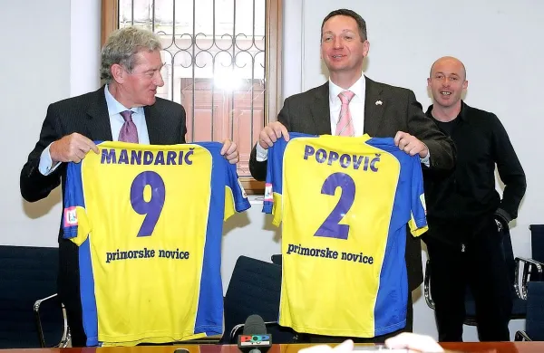 Pred desetletjem je med Milanom Mandarićem, tedaj 
rešiteljem FC Koper, in koprskim županom  Borisom Popovičem še vladala idila.