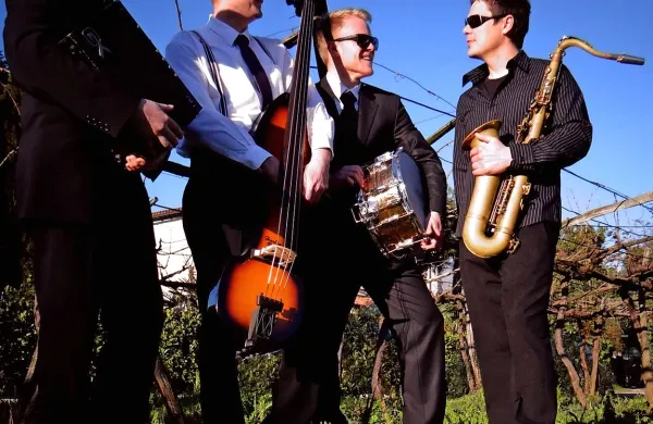 Skupina JazzLessNess vztraja na poti avtorske jazzovske 
glasbe.