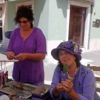 Sejem starin pod senčniki