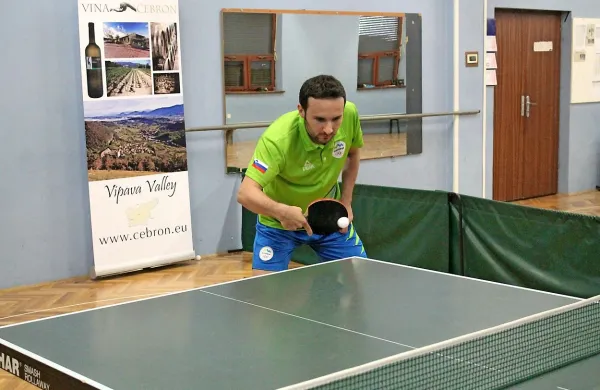 Med zaključnimi predolimpijskimi pripravami v dvorani matičnega 
kluba v Novi Gorici