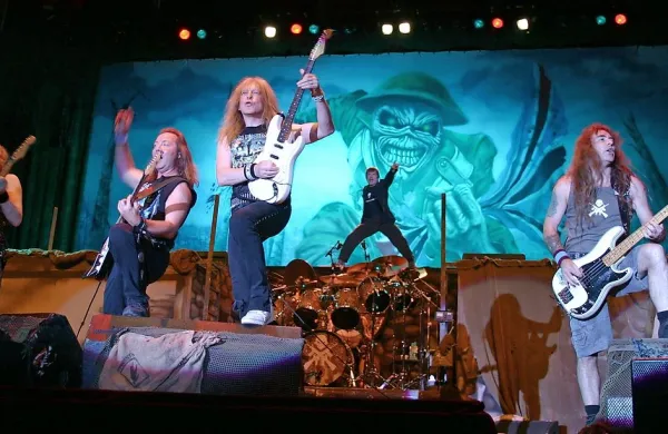 Iron Maiden bodo nastopili na Velikem trgu v tržaškem 
središču. 