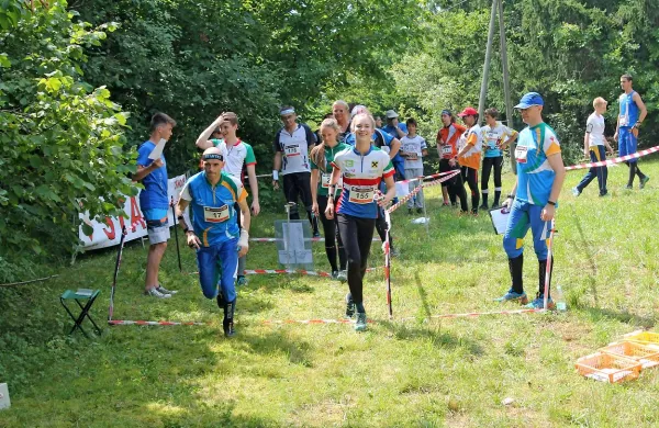 S starta se je v triminutnih presledkih pognalo 200 tekmovalcev.