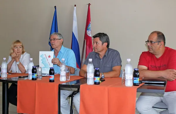 Proslavo ob priključitvi Primorske k matični domovini so 
predstavili (z leve): Silva Bajc, Jerko Čehovin, Igor Marentič in 
Borut Olenik.